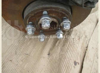 Гайка колесная Форд Фокус 2 и 3 для литого диска 1678260, 1678260, CV6Z1012C, 8V411K024AC, - БУ