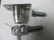 Комплект замков 21016100045 дверей и багажника ВАЗ 2101 (личинки) , LADA