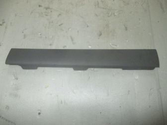 Накладка порога Форд Фокус 1 внутренняя задняя правая 98ABA044C60BLW, 1074357 R-124C, - БУ