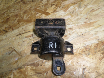 Подушка двигателя правая 96535429, R1 Шевроле Авео Т200 с МКПП 1,4 литра 8V, - БУ