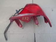 Фонарь правый задний XS4X13440CA YS4Z13404KA Форд Фокус 1 Седан USA 1998-2004г S-32 - есть скол - БУ