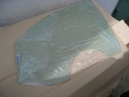 Стекло двери Шевроле Орландо передней левой 95023307, - Бор