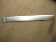 Молдинг двери задней левой 1090848 YS41A25533BA Форд Фокус 1 1060544 - Серебро, - БУ