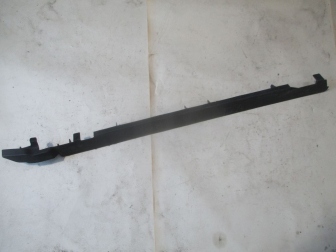 Дефлектор радиатора нижний 96835284 пластиковый Шевроле Авео T255 с 2009 года Хэтчбек, - БУ