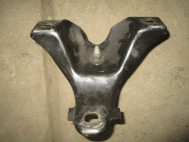 Кронштейн опоры двигателя правой 98AB6037DF Форд Фокус 1 на 1,4-2,0 литра 1206673, 1232656 - БУ-3