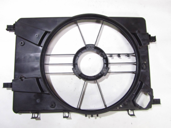 Диффузор вентилятора охлаждения 13267630, 13351376 Астра J и Шевроле Круз ширина 69 см, - GM