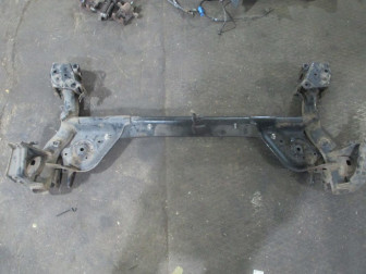 Балка задняя 555011KK0A Ниссан Жук F15 с 07.2010 по 07.2014г - БУ