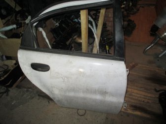 Дверь задняя правая Шевроле Ланос 96310032 - БУ Голая Белая