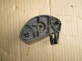 Ручка открывания капота - Часть механизма 1690340 DSCQA AM5116B626 Форд Фокус 3 - есть дефект, - БУ