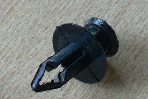 Клипса пистон 94530437, D003412 крепления подкрылка и брызговиков Шевроле Ланос, Заз Сенс, - ZAZ