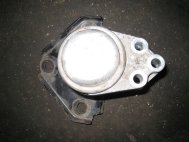 Подушка двигателя правая Форд Фиеста 5, Фьюжен 1,4-1,6 литра 1146866, - БУ