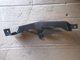 Кожух замка двери передней левой 2S4Z5421979AA Форд Фокус 1, - БУ