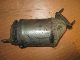 Катализатор Шевроле Кобальт 1,5 литра 94742389, - БУ - пустой