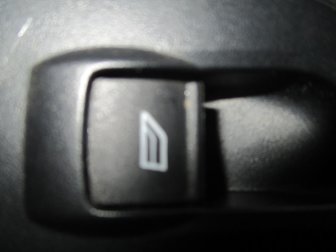 Блок управления стеклоподъемником двери Форд Фокус 3,Фиеста передней правой 1 клавиша 1746832, - БУ