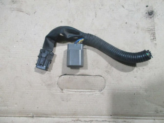 Штекер фишка разъем вентилятора радиатора 214811KA0A Ниссан Жук F15 с HR16DE с 10 по 14г - БУ