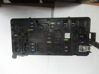 Блок предохранителей Шевроле Спарк М300 95020935 Равон Р2 - плато средняя часть 95020933,  - БУ