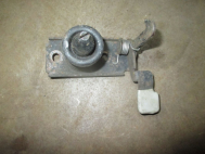 Замок капота Шевроле Авео Т200 и 255 с крючком 96540933 на капоте - U-407 - БУ