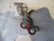 Петля двери 4089739 XS4AA22801AA передней левой верх или нижняя Форд Фокус 1 Красная - БУ