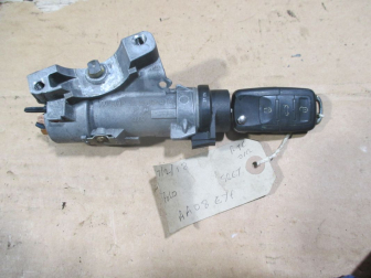 Замок зажигания 4B0905851Q-HF2 Audi A2 A4 VW Fox Passat B5 Polo с 1 ключом с МКПП AM60HP , - БУ