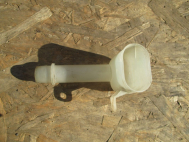 Горловина бачка омывателя 2M518K528AD Форд Фокус 1 - БЕЗ КРЫШКИ, - БУ