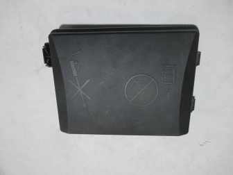 Крышка блока предохранителей верхняя 95092974 Шевроле Авео Т300 95489845, 95315656, - БУ