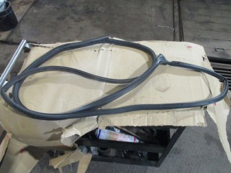 Уплотнитель двери передней правой 95966734, 96275836 Шевроле Спарк М300, - БУ