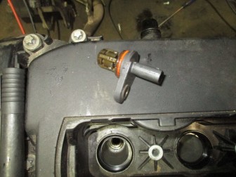 Датчик распредвала вЫпускного 55565709 Шевроле Авео Т255-300 Круз Орландо Астра J, - БУ