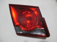 Фонарь левый внутренний задний 96830489 95130772 95040722 Шевроле Круз Седан с патроном N-20 - БУ