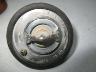 Термостат 1712228, 4M5G8575ZB Форд Фокус 2 Фиества на 82-97 градусов, - БУ