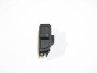 Защелка накладки подстаканника консоли передней 20988282 Chevrolet Captiva C100-140 - M994 - БУ