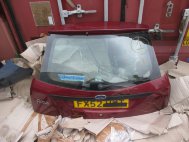 Стекло заднее Форд Фокус 1 Хэтчбек с 98 по 04г 1090397 с электроподогревом, - БУ F0-7