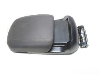 Консоль - Крышка подлокотника 95919305 95919307 Chevrolet Cruze J300 - есть ДЕФЕКТ - S-56, - БУ