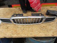 Решетка радиатора Дэу Такума 96482678 только для Такумы, - БУ