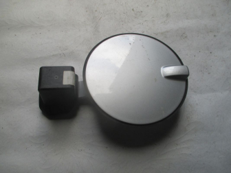 Лючок бензобака 13111597 5806058 93180838 Опель Астра H Хэтчбек 5 дверный - Серебро - S-54 - БУ