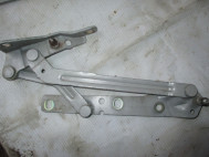 Петля крышки багажника Форд Фокус 1 правая Седан YS41F42700AA, 8S4Z5442700A - Серая S60, - БУ