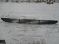 Решетка бампера переднего 98ABA018A 98ABA018A58CDYYGS Форд Фокус 1 для бампера без ПТФ - БУ