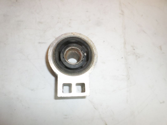 Сайлентблок рычага переднего задний 13230774, 13334021, 0352491 Шевроле Круз, Опель Астра J, - БУ