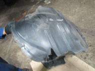 Подкрылок передний правый 63842BA60A Ниссан Жук F15 с 10 по 14г - БУ Есть трещина и куска не хватает