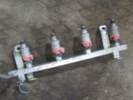 Рампа топливная 96325256 Шевроле Авео Т200-250 Спарк 1,0-1,2л B12S1 96487480 - БУ