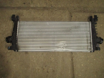 Интеркулер Шевроле Круз Опель Астра J 1,4 литра Турбо 13311080 1302148, - БУ S-69