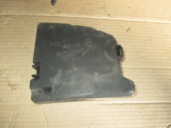 Крышка блока предохранителей Форд Фиеста 1,6 литра с МКПП 1515045, AE8T14A003AA 7171-3330-30, - БУ