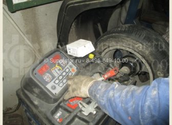 Шиномонтаж - переобувка колеса комплект на 1 колесо радиусом R-15 на литом диске