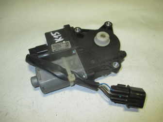 Мотор стеклоподъемника двери задней правой 96862940 95391351 Опель Антара Шевроле Каптива - К15 - БУ