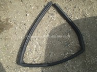 Уплотнитель стекла двери Ниссан Кашкай задней правой J10 c 06-2014г 82330JD00A, 82330JD20A, - БУ