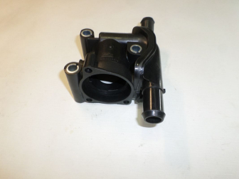 Корпус термостата 1054012 928M8594AC YS4Z8592BD Форд Фокус 1 на 1,8-2,0 литра - ZVF92YZ - ZZVF