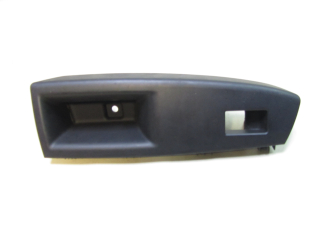 Накладка блока стеклоподъёмника 94811341 95975361 L0202913AA Шевроле Круз двери задней правой, - БУ