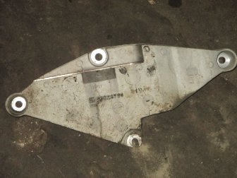 Кронштейн опоры двигателя правой 96628791 Опель Антара Шевроле Каптива 3,2 литра, - БУ-2