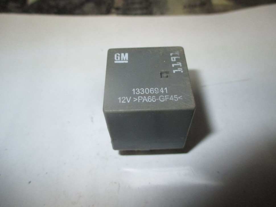 Реле 13306941,1191 Шевроле Круз многофункциональное 1191 Cерое, - БУ ...