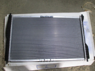 Радиатор охлаждения Шевроле Ланос с АКПП и с кондиционером 96182260, - Luzar