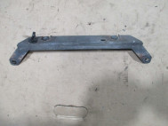 Кронштейн крепления сигналов звуковых 256171KA0A Ниссан Жук F15 с 10 по 14г - БУ